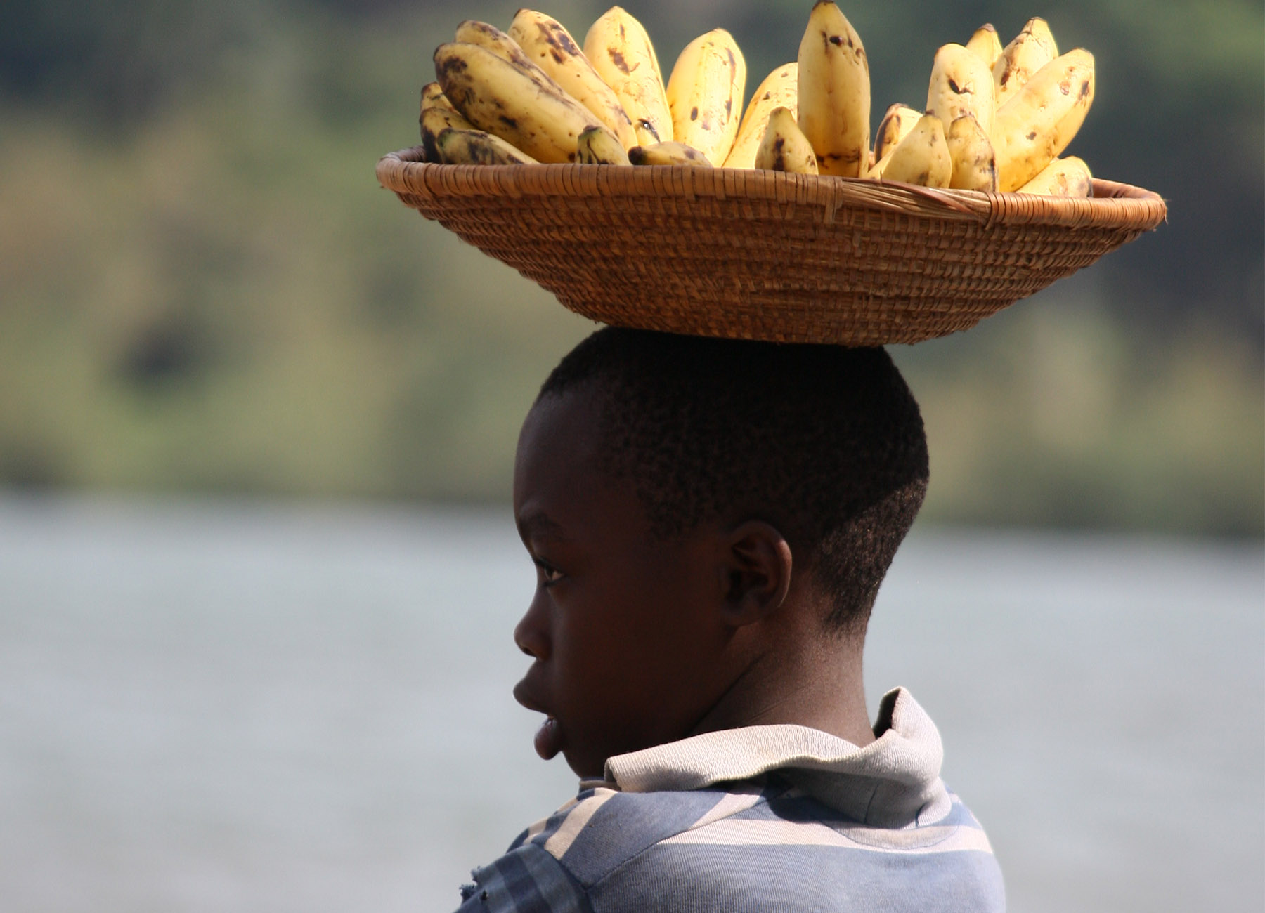 uganda_uddeling af madvarer uganda_uddeling af madvarer