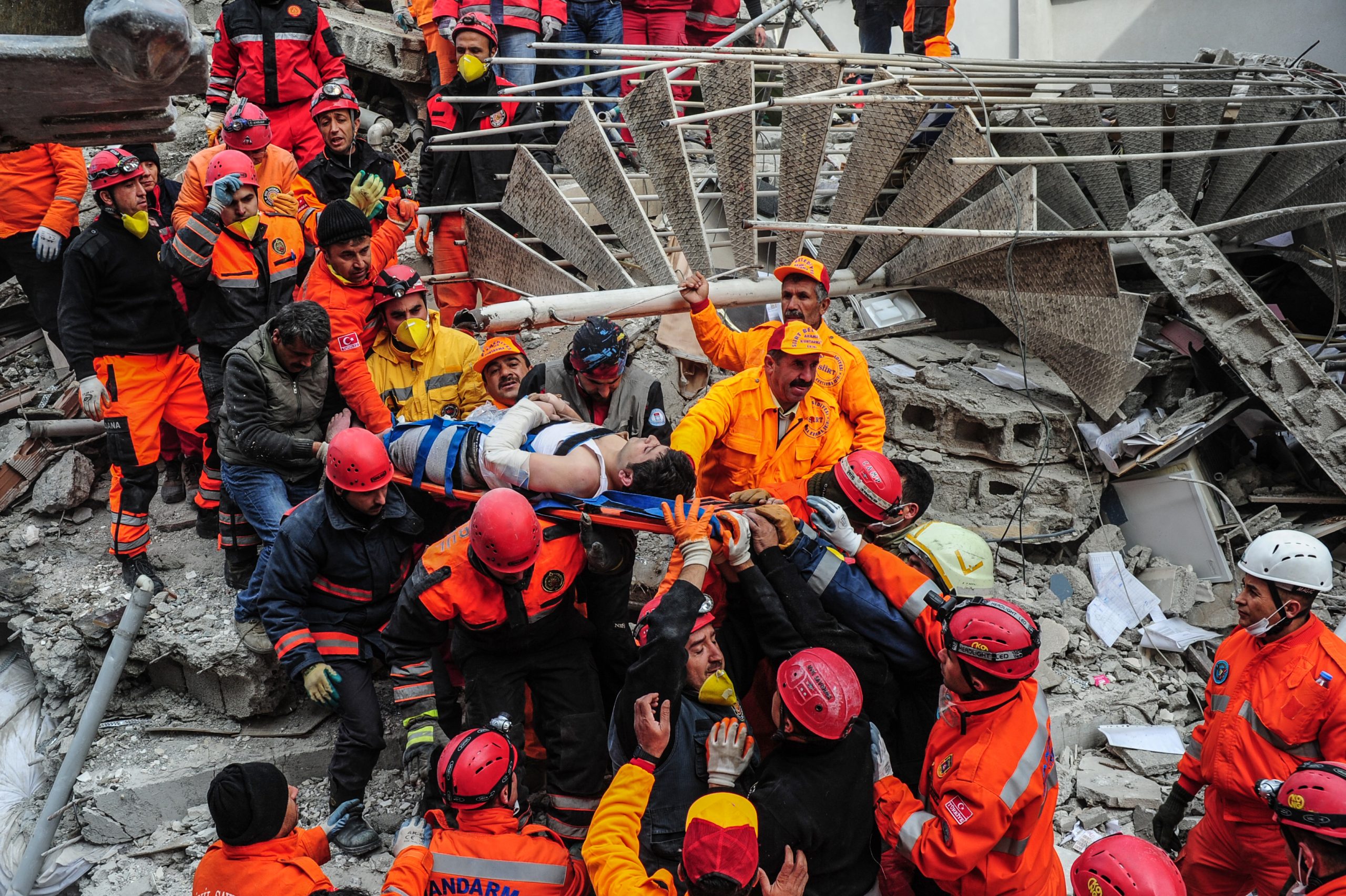 Van,,Turkey,-,November,10:,Rescue,Teams,Saved,A,Wounded